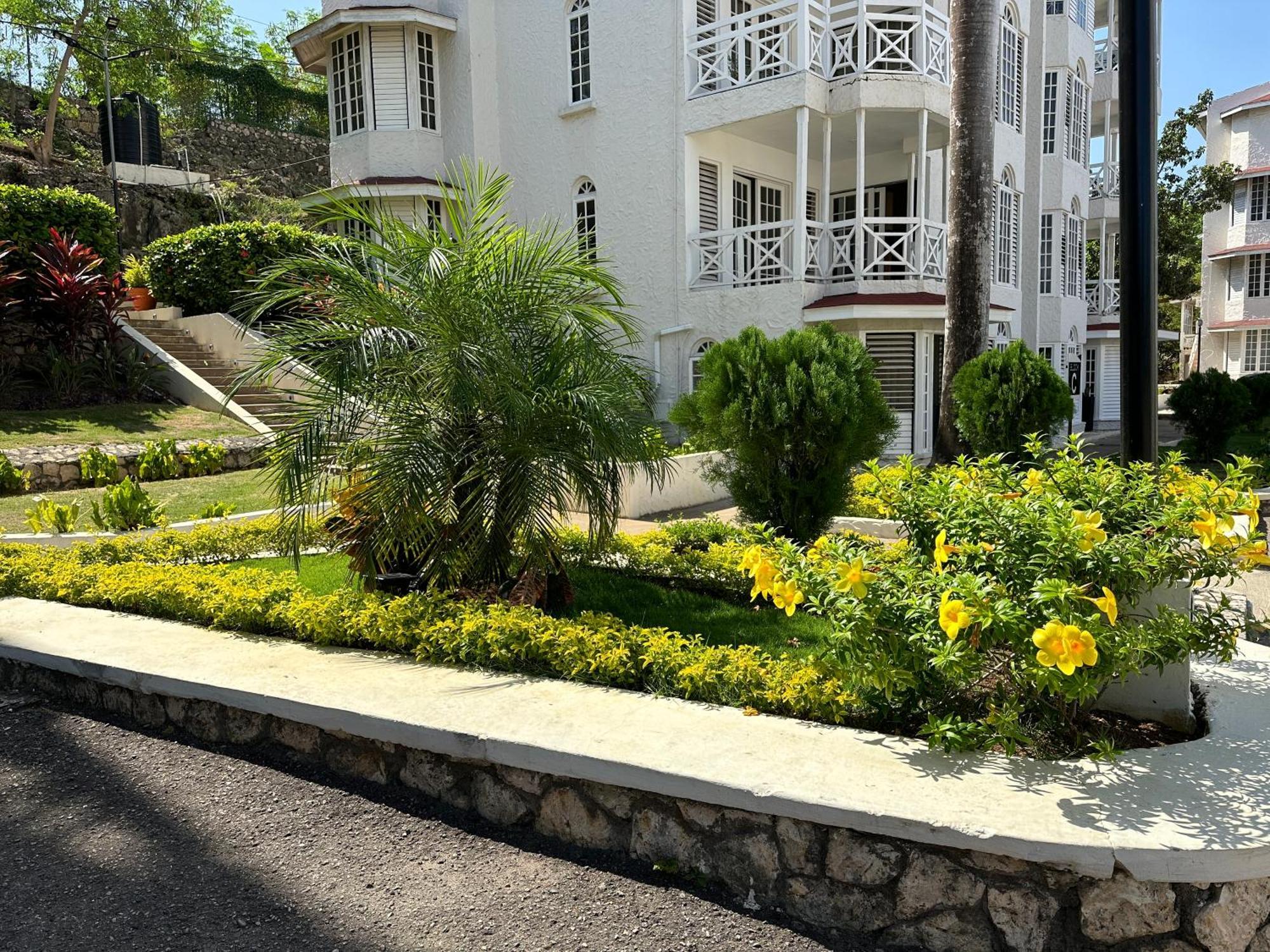 Falcon Islandview - Airport Pickup Available - 24Security Montego Bay Luaran gambar